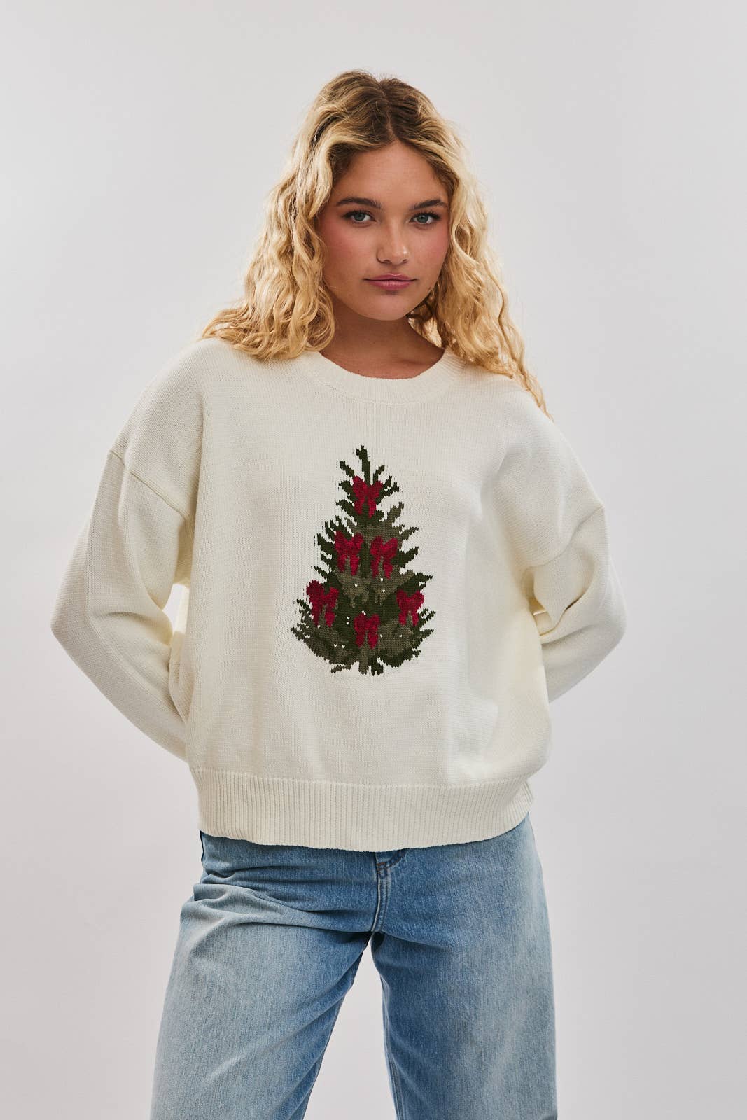 LONG SLEEVE CREW NECK CHRISTMAS TREE SWEATER: Black / M
