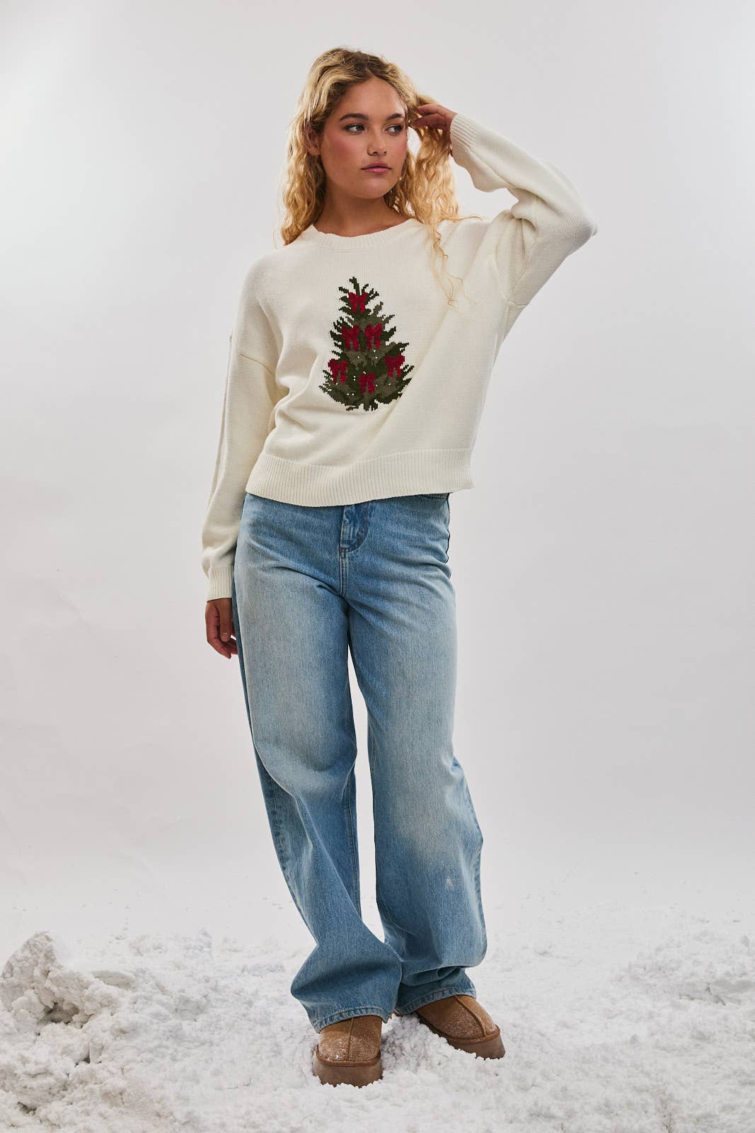 LONG SLEEVE CREW NECK CHRISTMAS TREE SWEATER: Black / XS