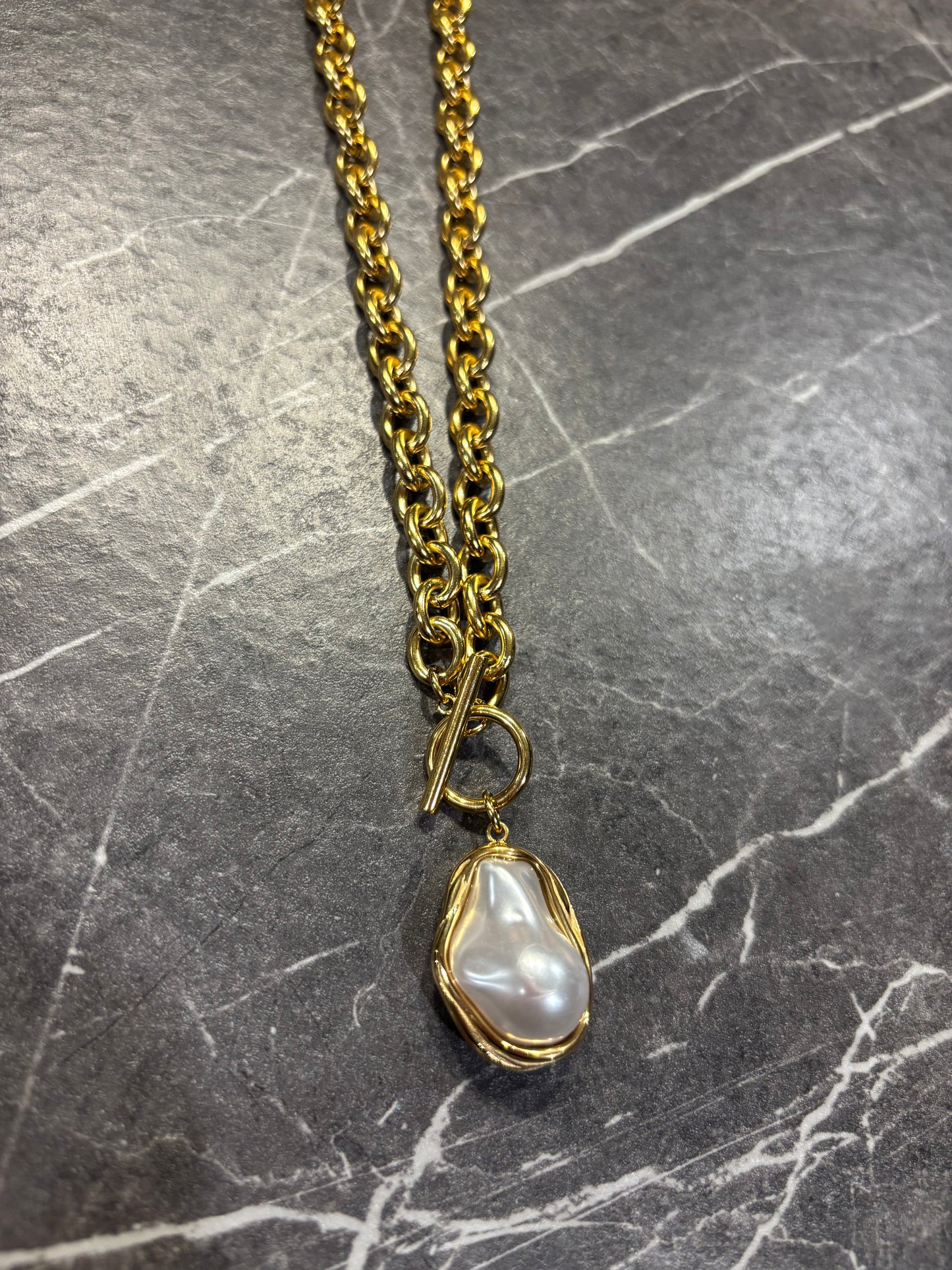 Pearl Chunky Necklace