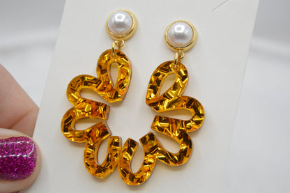 Elegant Acrylic Earrings, Classy, Pearl, Gold, Glitter